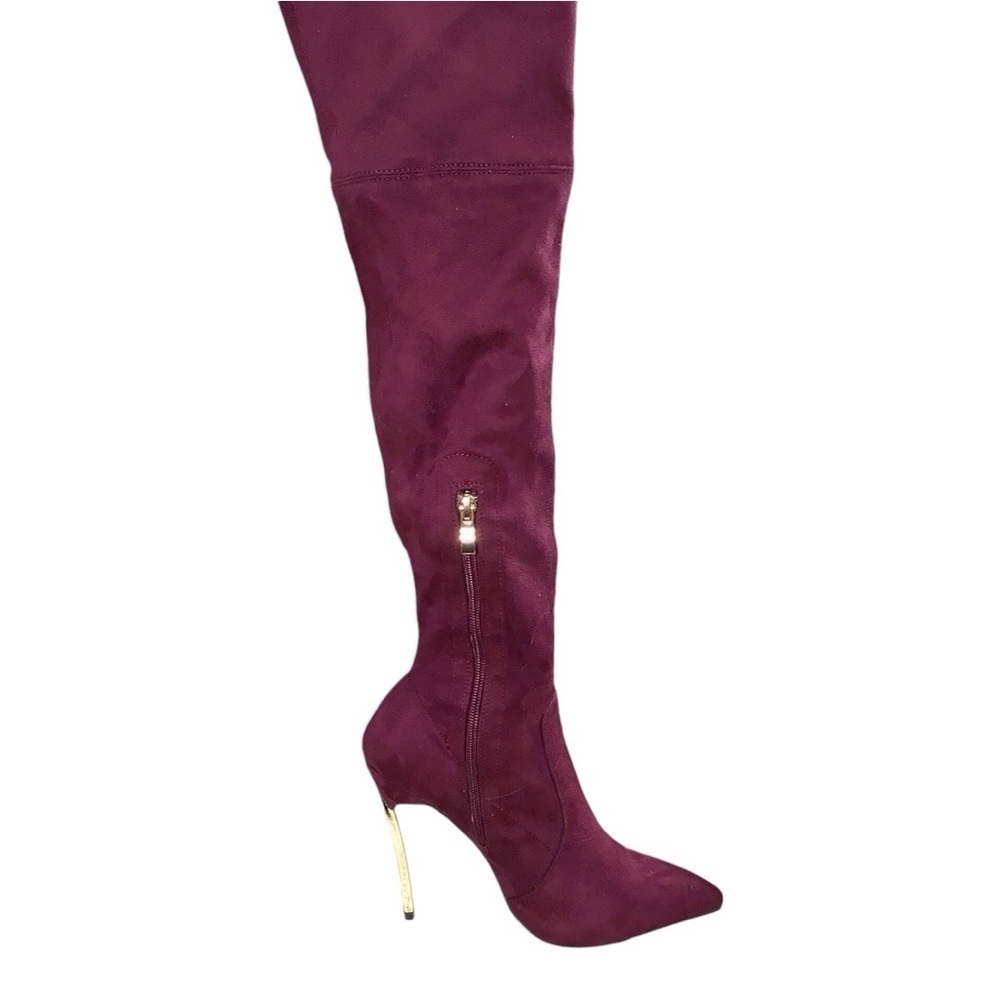 Woman’s over the Knee Maroon Suede Gold Heel Boots size 6 NWOB